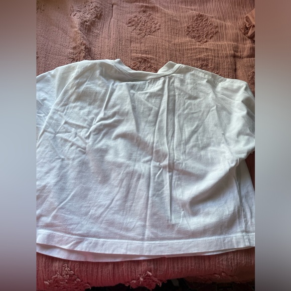 Cropped Nike Top - Picture 2 of 2